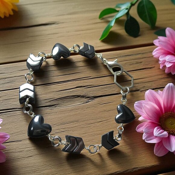 Hearts and Hematite Bracelet, Silver Chain - Picture 1 of 6